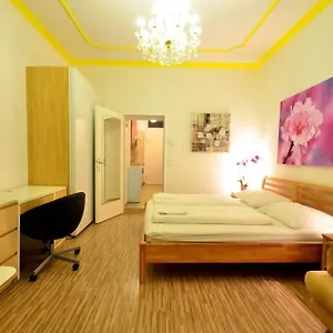 Apartmanhotel Ajo - Messe Flat - Self-check-in, Bécs