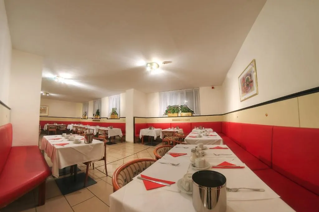 Hotel apartamentowy Appartements Carlton Opera Wiedeń